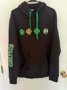 FISLL Boston Celtics Mixed Feelings and Unsaid Thoughts Pullover Hoodie